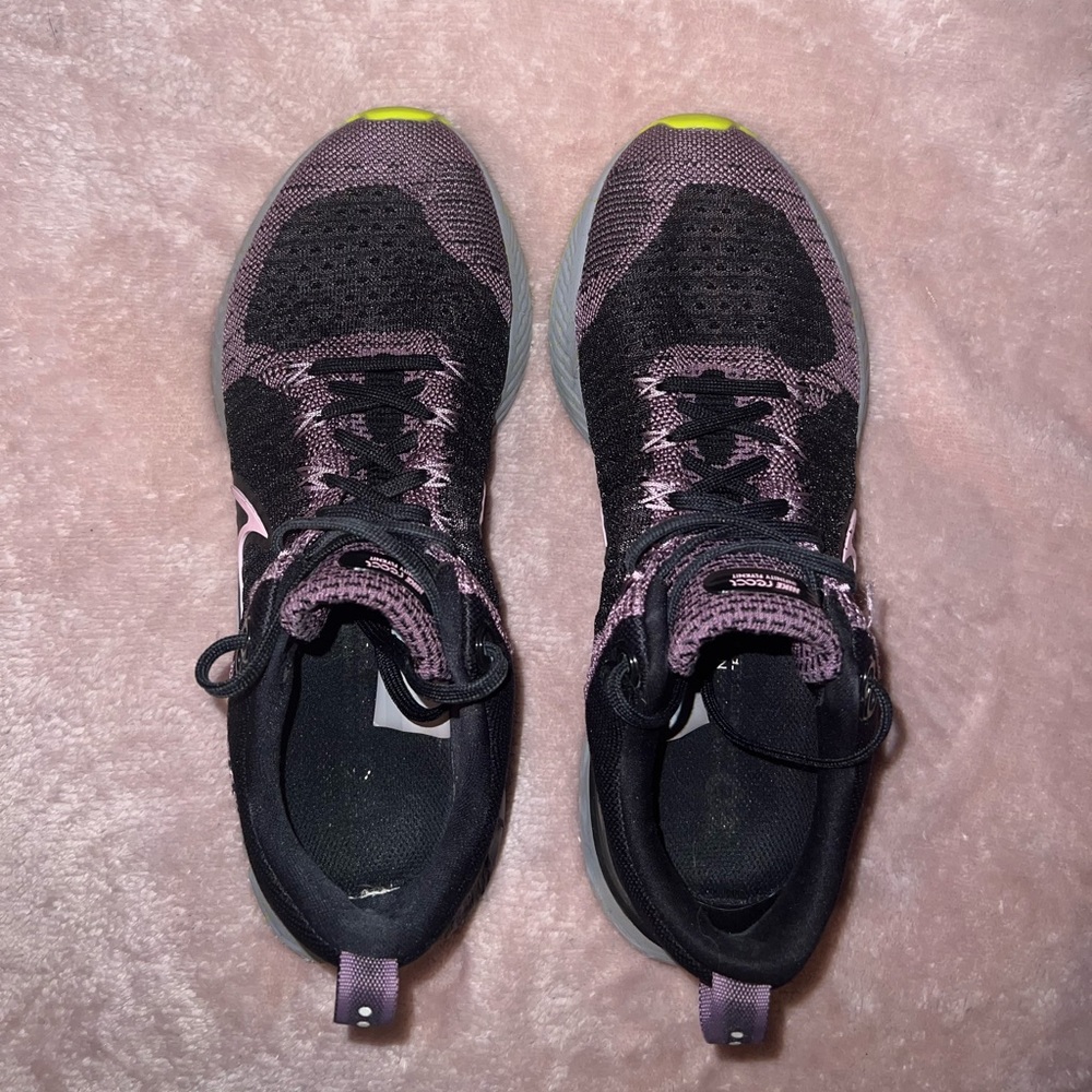 Nike Tennis shoes